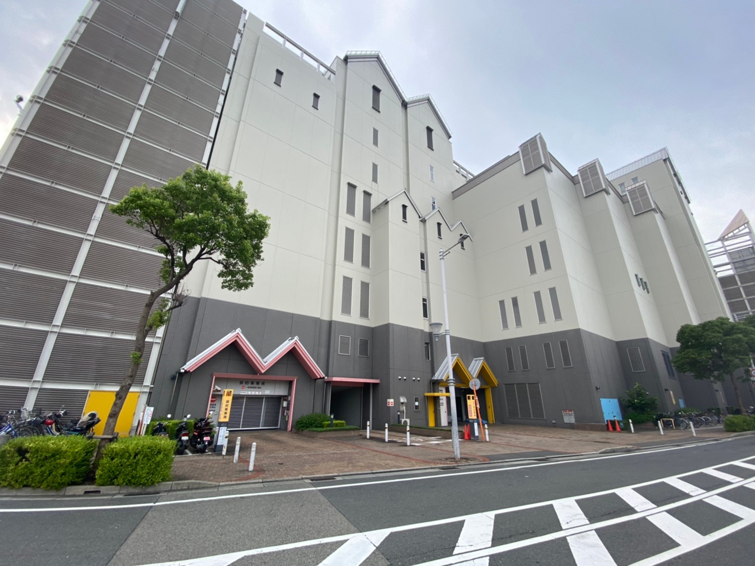 ACTA(アクタ)西宮駐車場(東館)