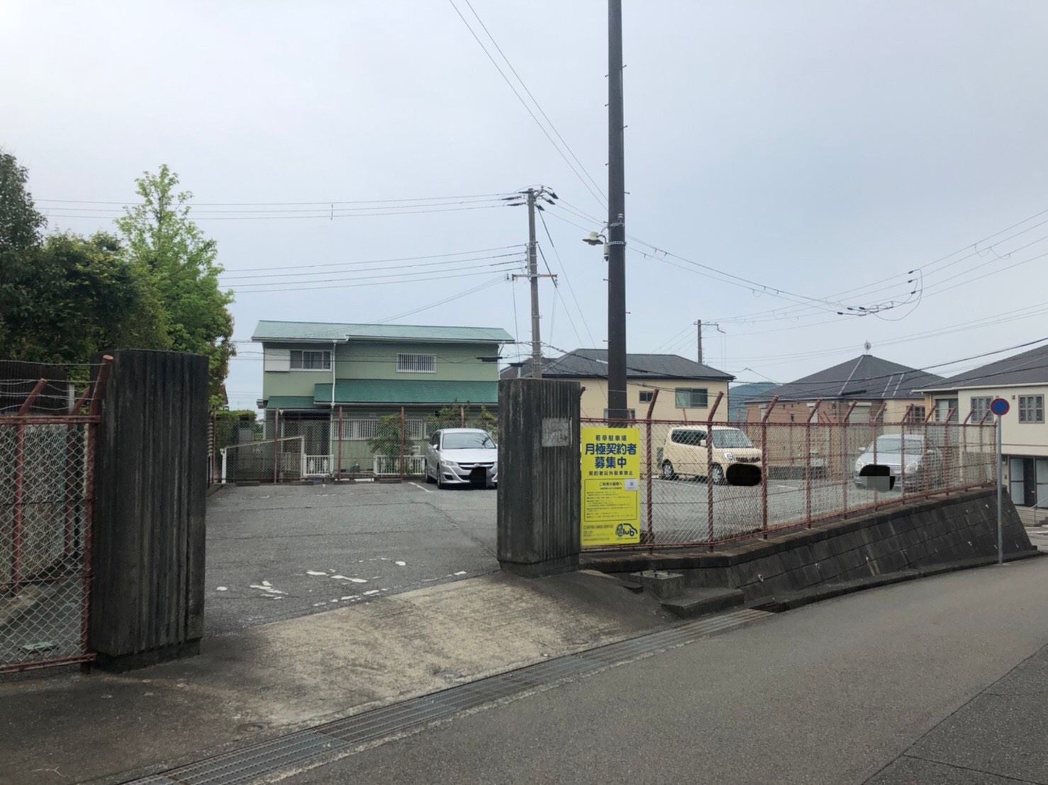 【月極駐車場　神戸市須磨区若草町】若草駐車場