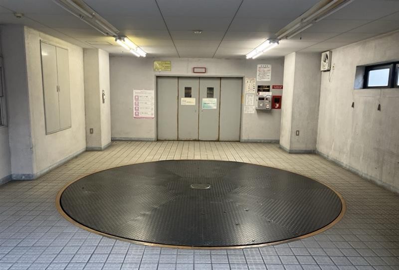 【月極駐車場　大阪市淀川区】新大阪コパービル駐車場