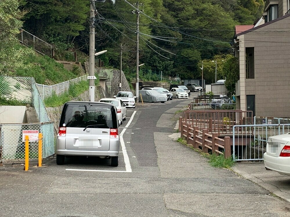 【月極駐車場 神戸市中央区葺合町字蝉山】熊内駐車場