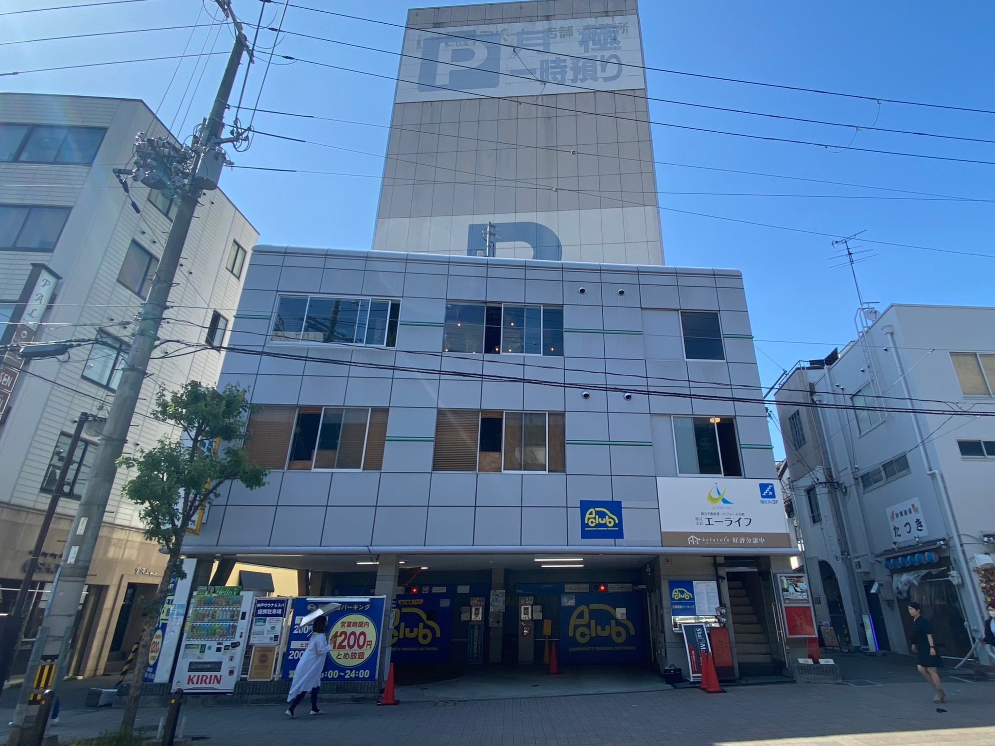 【北長狭通り中央区神戸市 時間貸し駐車場】三宮駅前パーキング