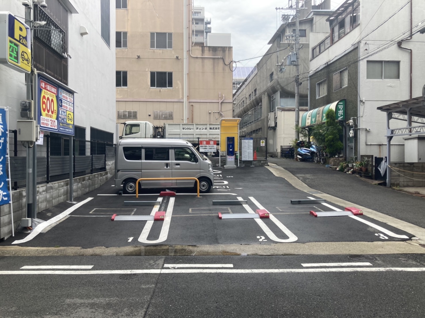 【神戸市兵庫区新開地 時間貸し駐車場】パークマンシンエイ湊町第二