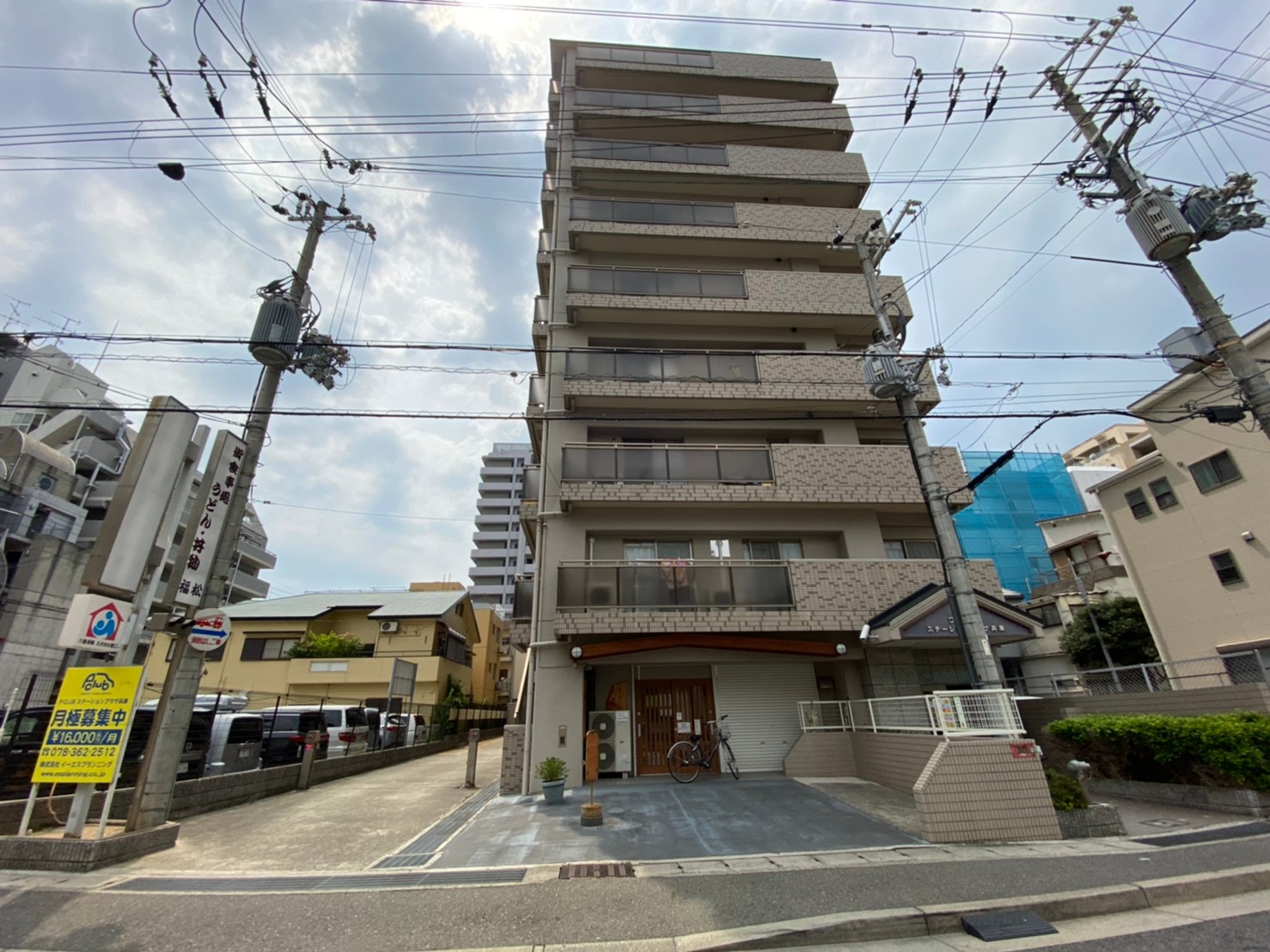 【月極駐車場 神戸市兵庫区塚本通】P-CLUBステーションプラザ兵庫