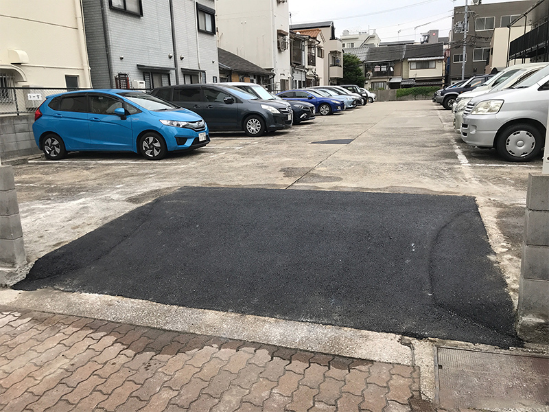 月極駐車場   駐車場出入口車路補修工事